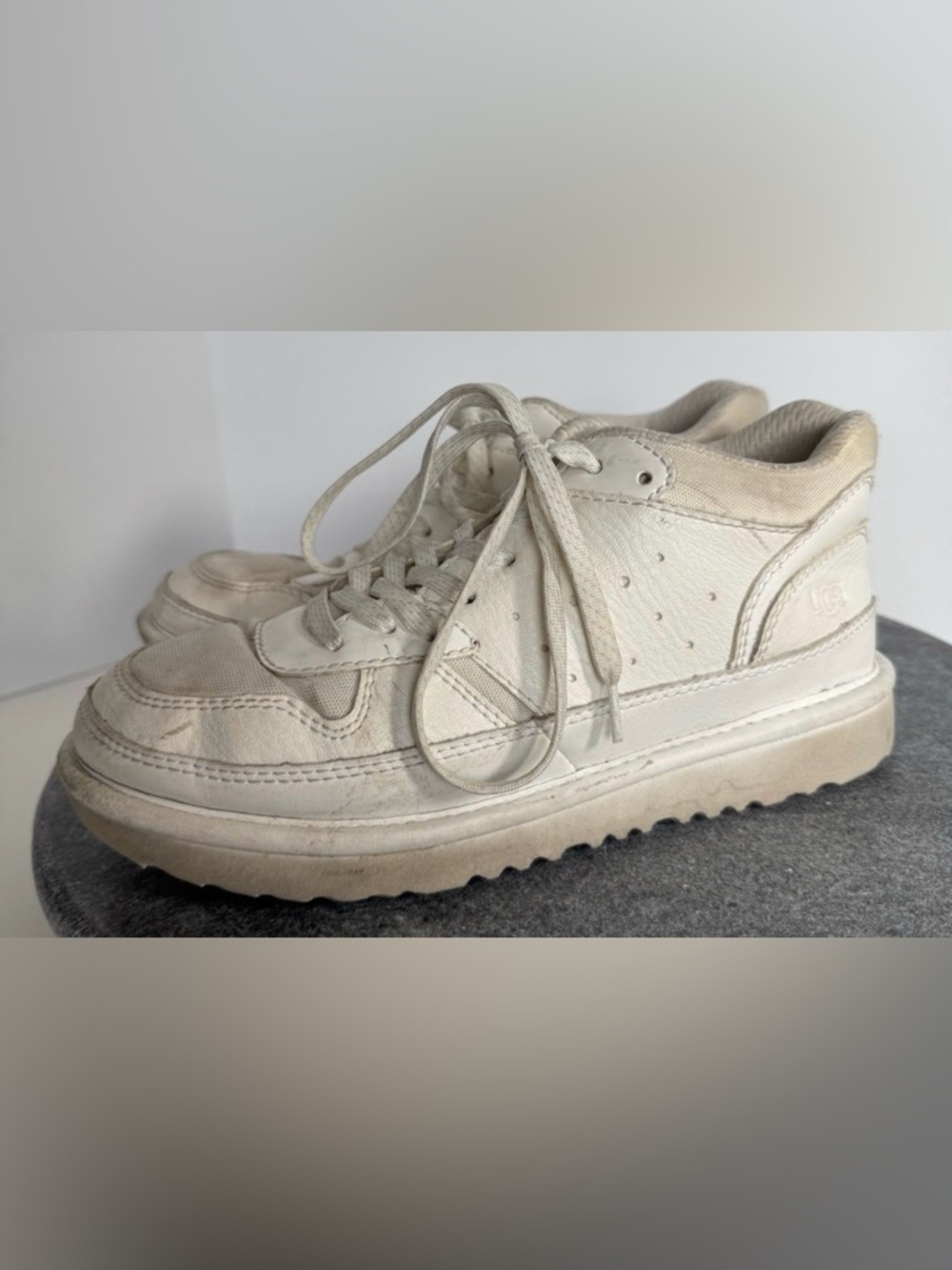 Ugg Highland White Leather Low Top Sneakers 4 36